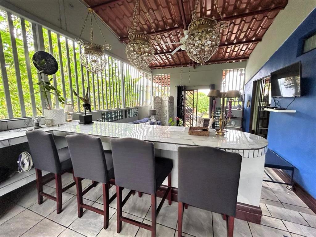 Casa Sophia 3 Listings Apartment 1 Or Apartment 2 Separately Or Apt 1 And 2 Together All With Fo Internet Guápiles Kültér fotó